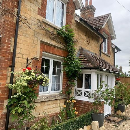 Sunshine Cottage Studley (Wiltshire) Exterior foto