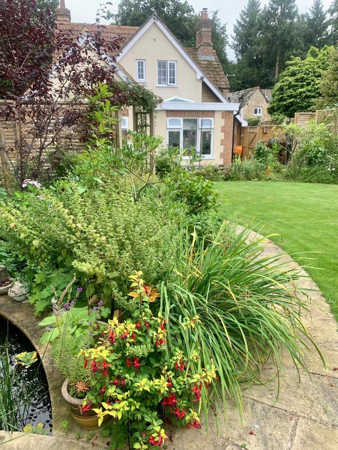 Sunshine Cottage Studley (Wiltshire) Exterior foto