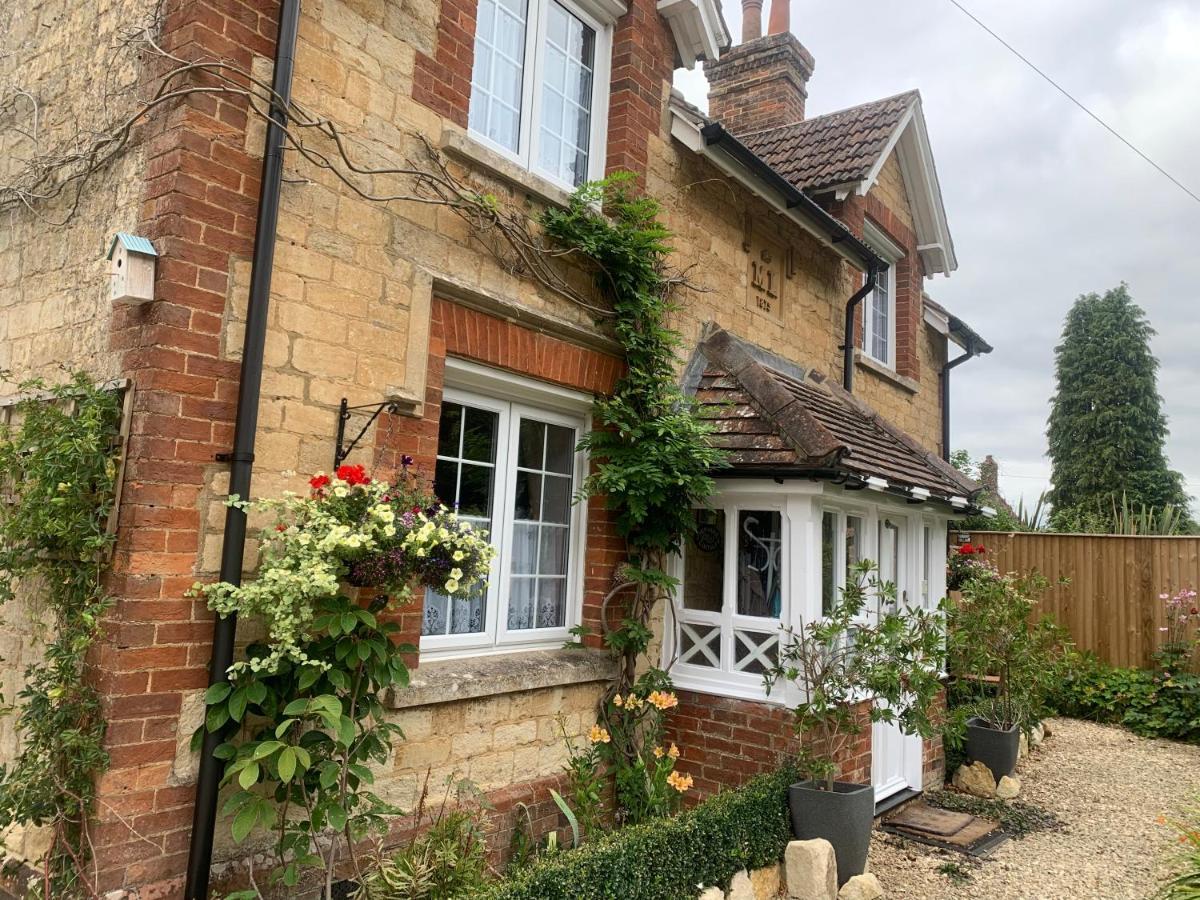 Sunshine Cottage Studley (Wiltshire) Exterior foto